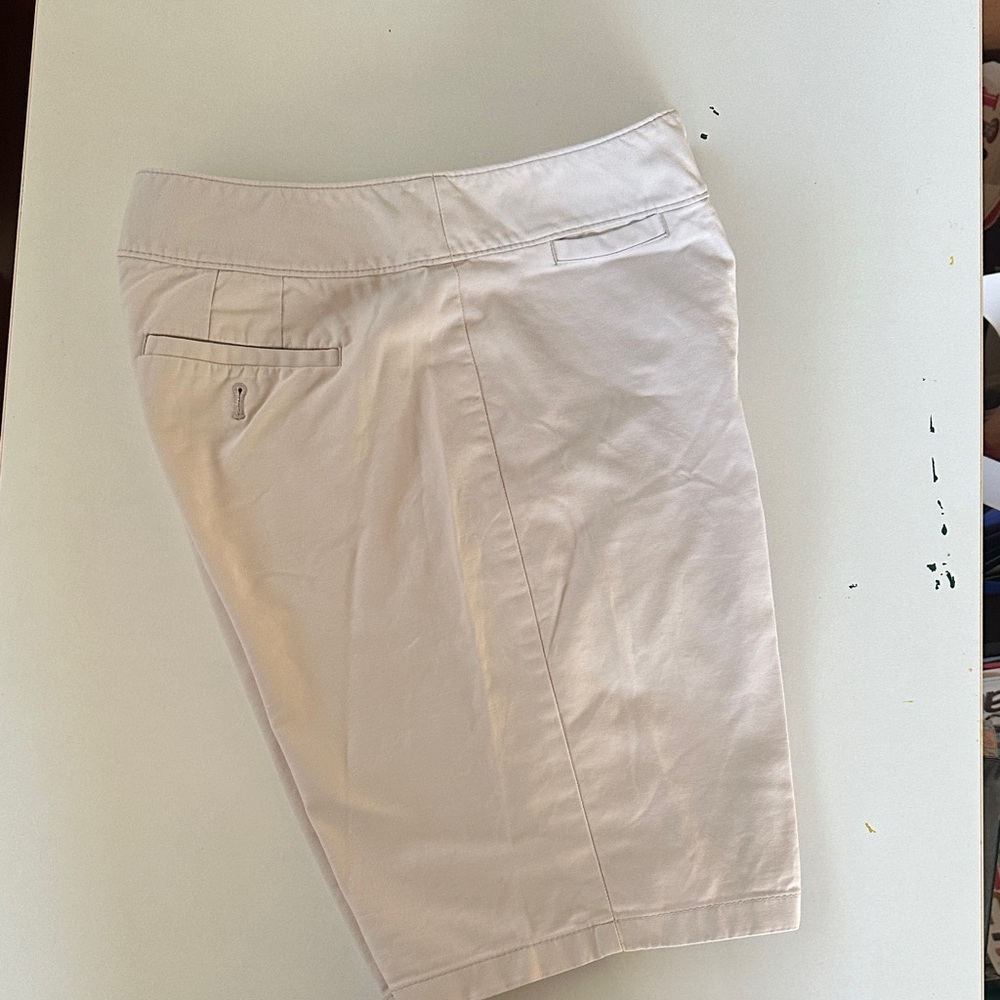 Ann Taylor Women's Light Beige Shorts